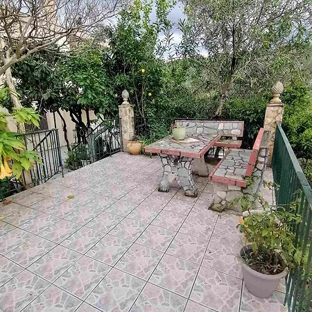 5pax Big Ground Floor *