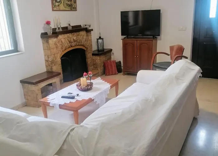 5pax Big Ground Floor Apartment *