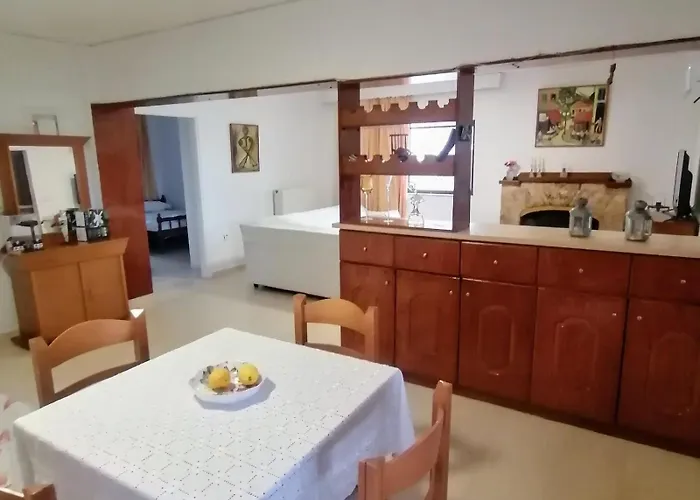 5pax Big Ground Floor * Kyparissia